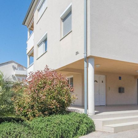 Spacious Apartment On A Great Location -Apartment Kuhta Biograd Na Moru Eksteriør billede