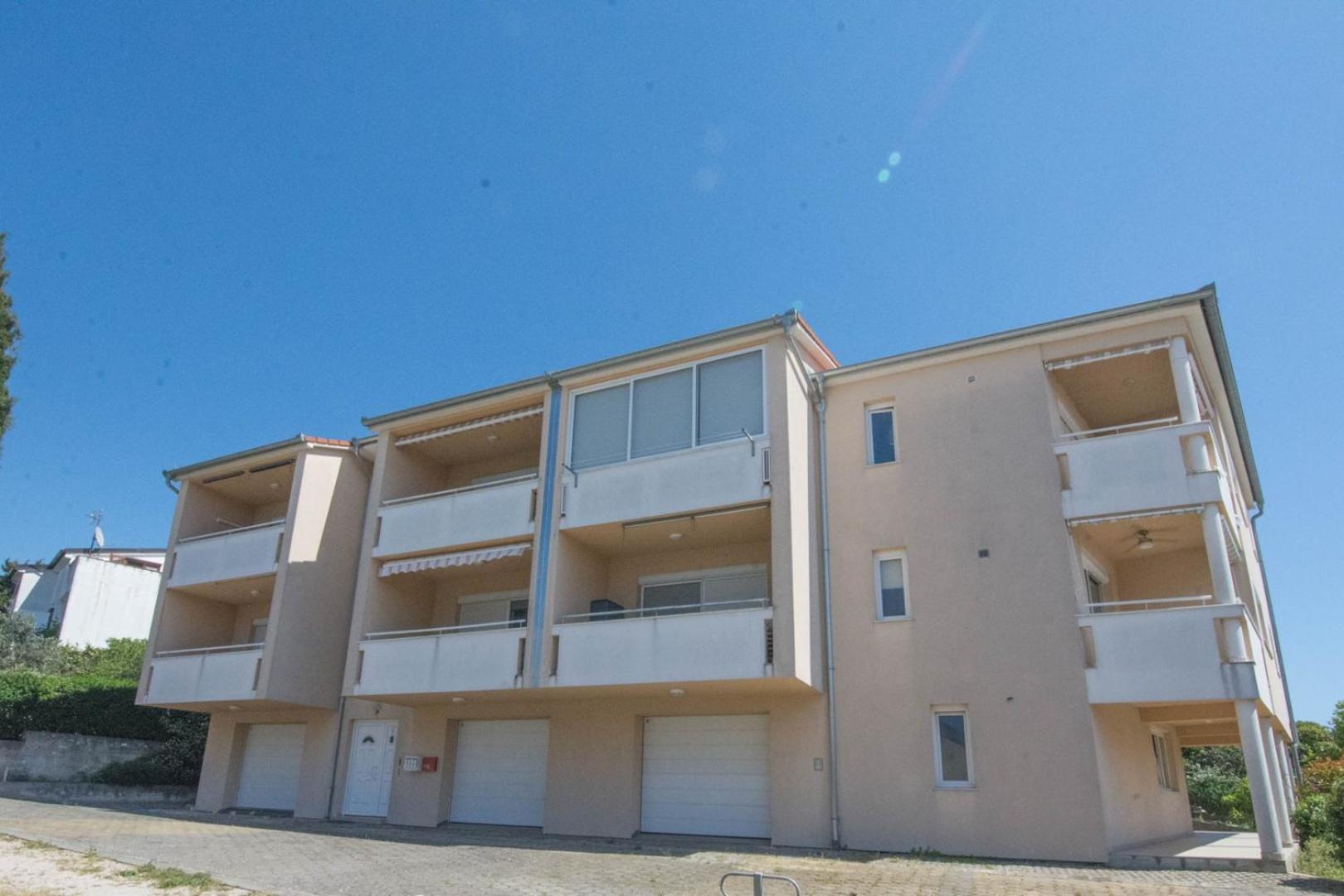 Spacious Apartment On A Great Location -Apartment Kuhta Biograd Na Moru Eksteriør billede