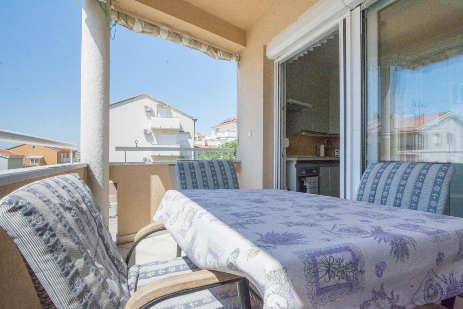 Spacious Apartment On A Great Location -Apartment Kuhta Biograd Na Moru Eksteriør billede